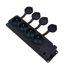 ByLion zásuvka gumová řadová 4x230V s
víčkem, 3x2,5mm2, černá IP44 (M404008)